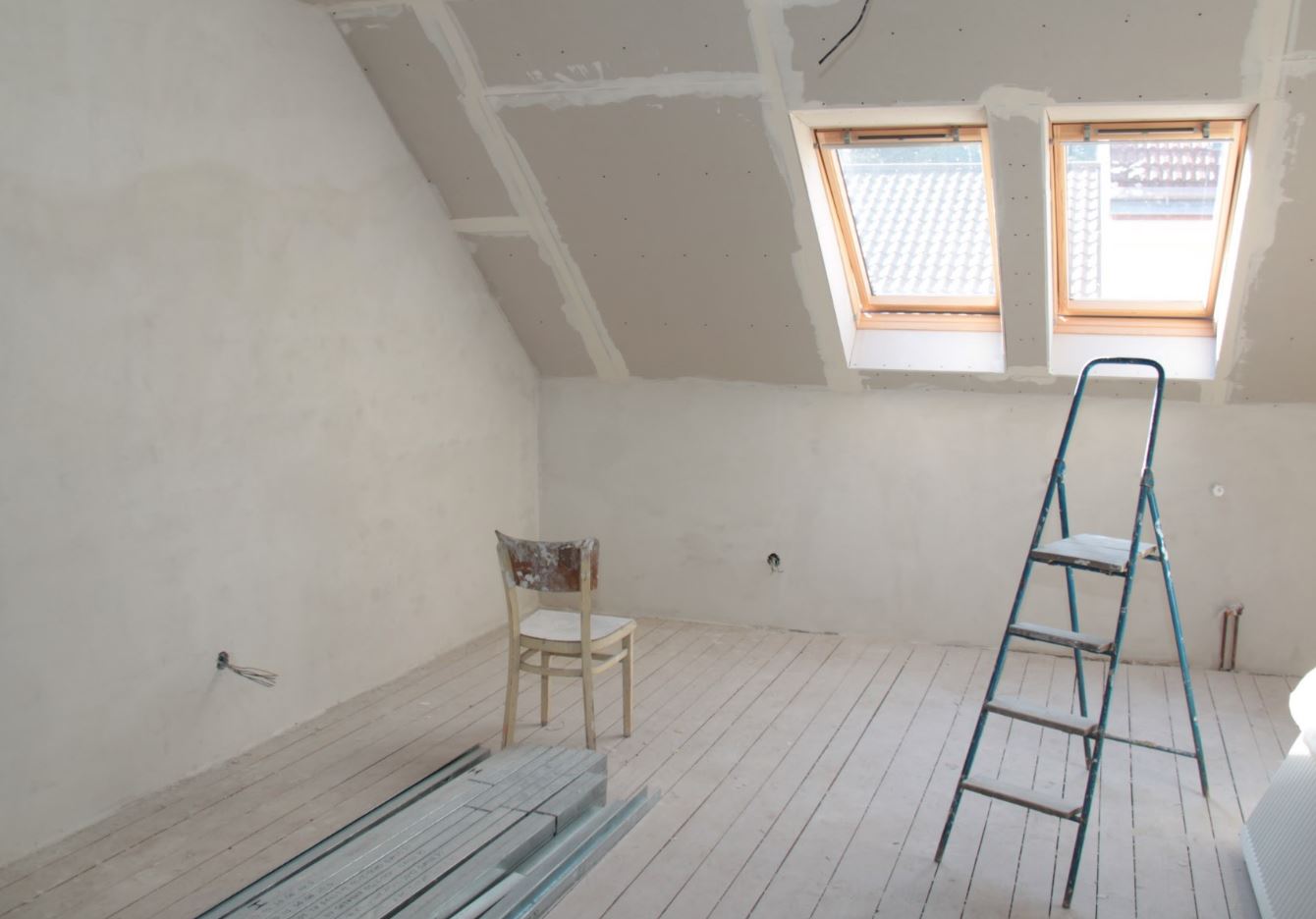 obtenez votre devis gratuit pour l'aménagement de combles afin d'optimiser votre espace et ajouter de la valeur à votre maison. découvrez nos solutions personnalisées et transformez vos combles en un espace fonctionnel et esthétique.