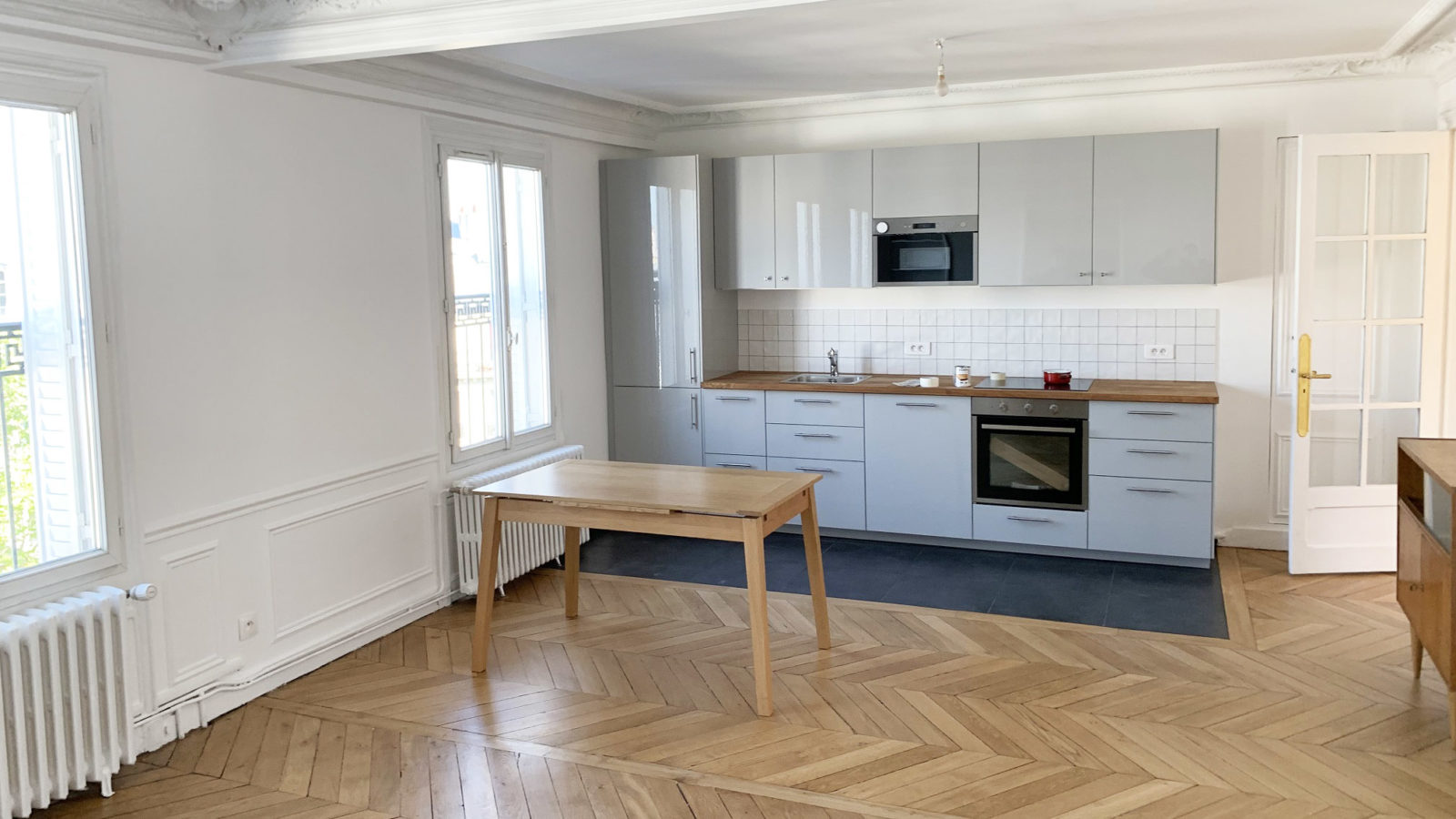 découvrez nos services de rénovation d'appartement : transformez votre espace de vie avec style et fonctionnalité. nos experts vous accompagnent dans chaque étape pour réaliser votre projet selon vos goûts et votre budget.
