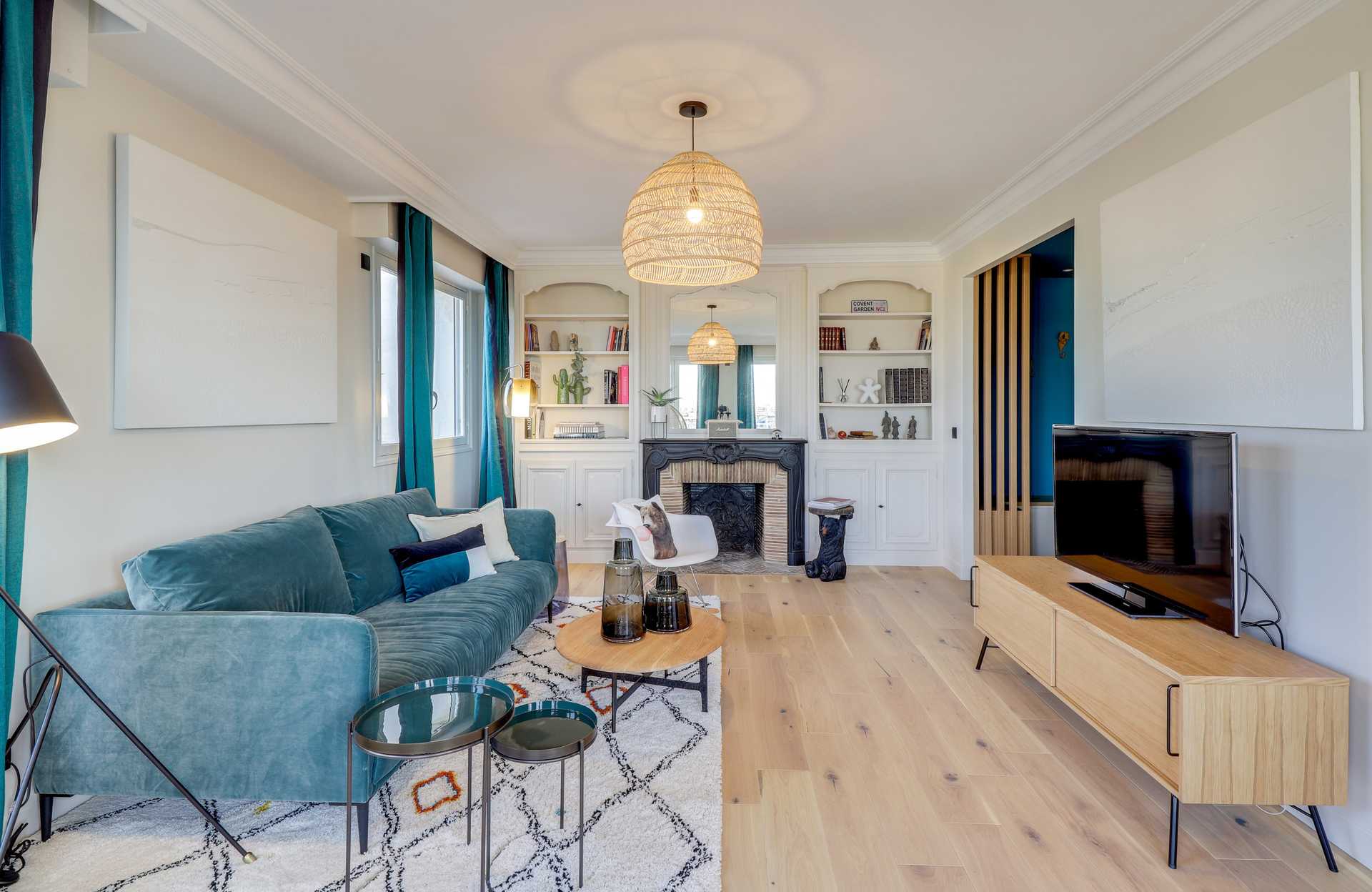 découvrez nos services de rénovation électrique spécialisés pour les maisons des années 60. modernisez votre installation tout en préservant le charme de l'époque. sécurité, efficacité énergétique et esthétisme sont au rendez-vous.