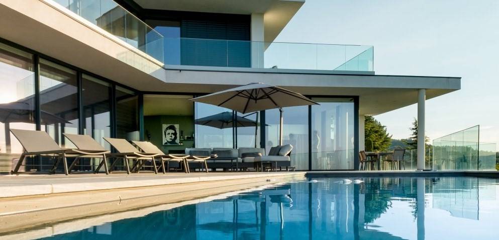 découvrez l'art de la rénovation luxe : des transformations élégantes et raffinées pour sublimer votre espace de vie. offrez à votre intérieur un design sur mesure, alliant confort et esthétique premium.